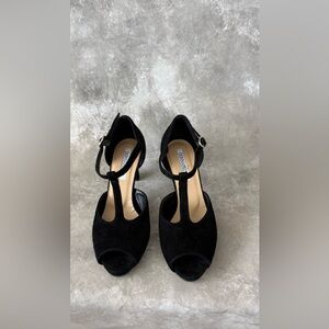 Elegant  DONNAPIU Black Suede Heels